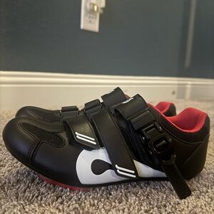 Peloton bike shoes